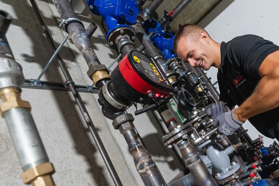 Tobisch Heizung + Sanitär bietet Service, Wartung, Reparatur und Beratung für Heizungs- & Sanitäranlagen. Ihr Ansprechpartner rund um Weißenhorn für Sicherheit und Komfort.